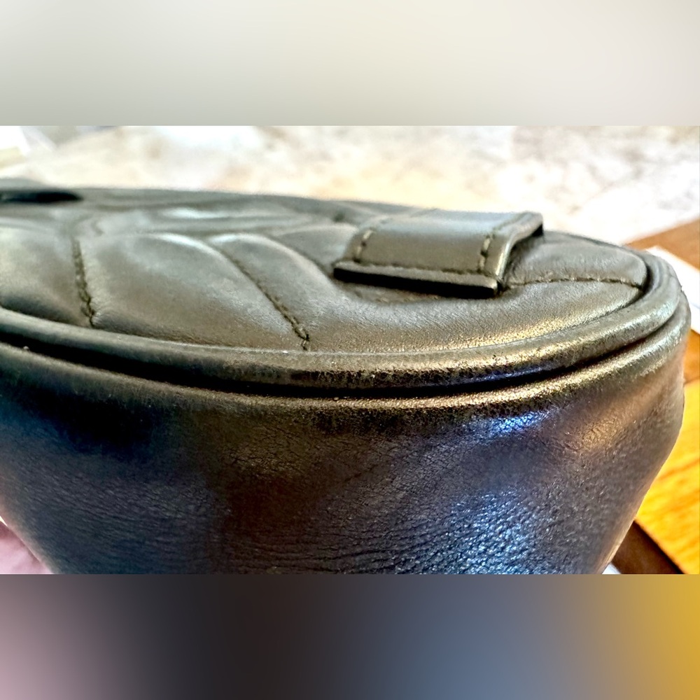 Gucci (GG Logo) Marmont Matelassé Leather Bag - Picture 12 of 13
